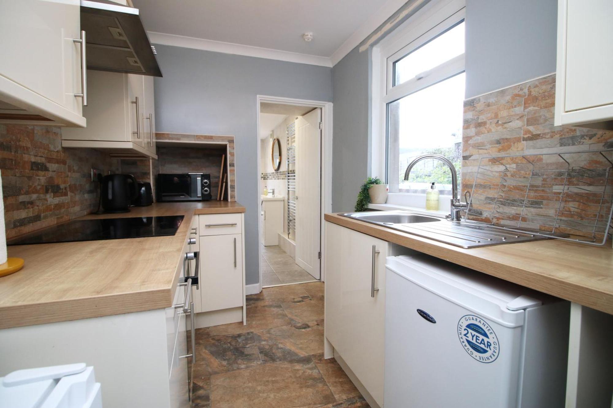 Cosy 3Br Home, Scenic Views, Ideal For Walks & Work Abertillery Екстериор снимка